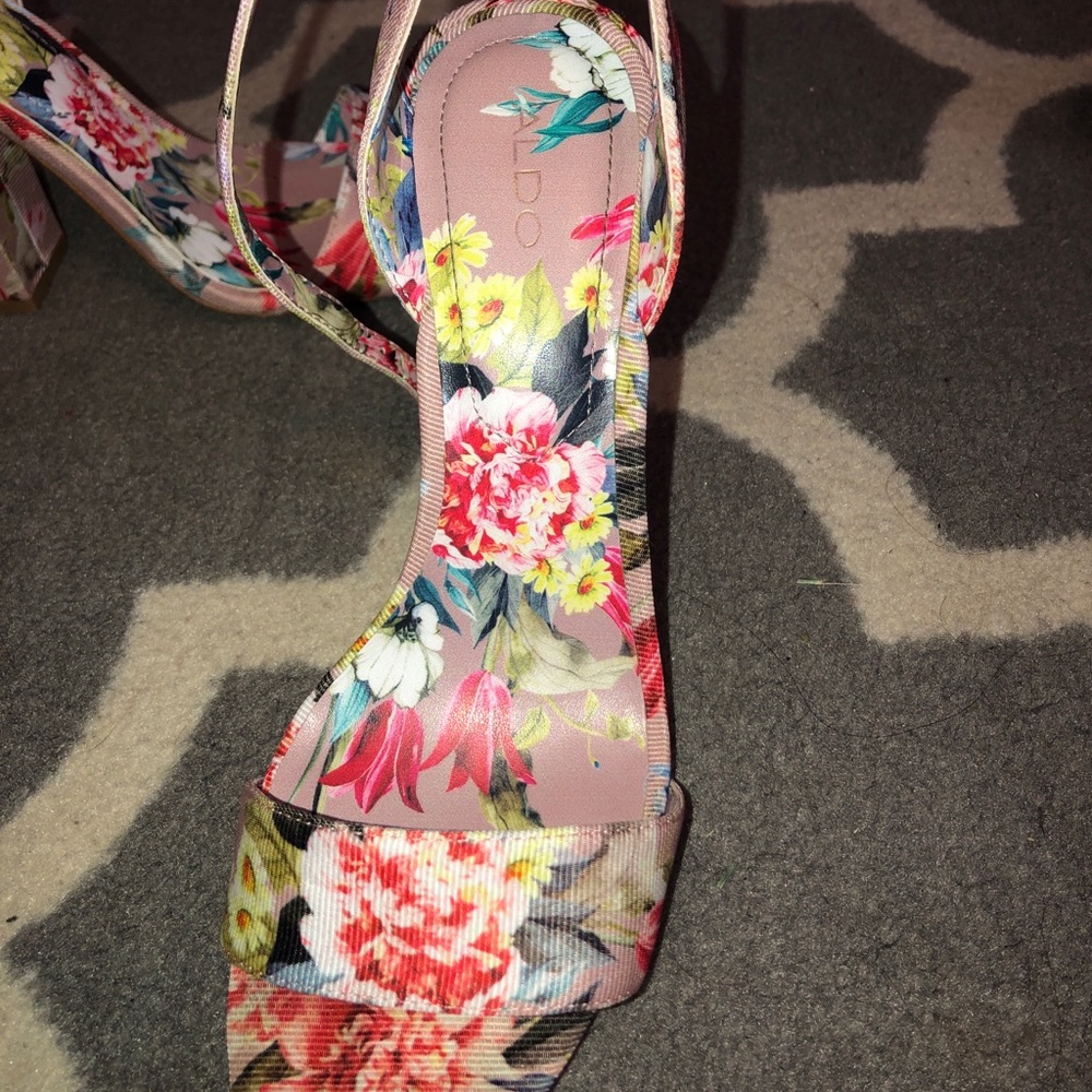 Aldo Heels!! - Picture 3 of 3